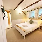 Burnley House *