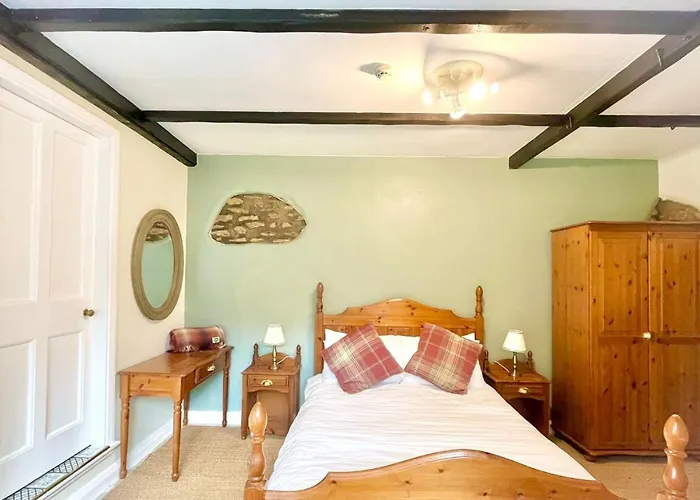 Guest house Burnley House