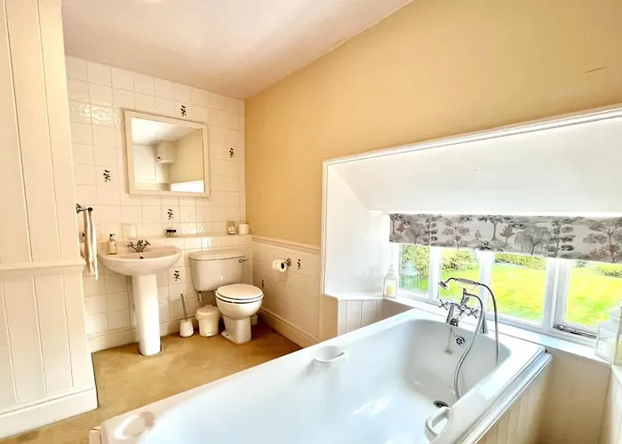 Burnley House Guest house