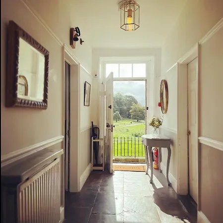 Burnley House ゲストハウス